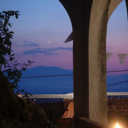 Santa Nicola Holiday home *